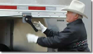 Gooseneck Easy Coupler Handle in Open Postion